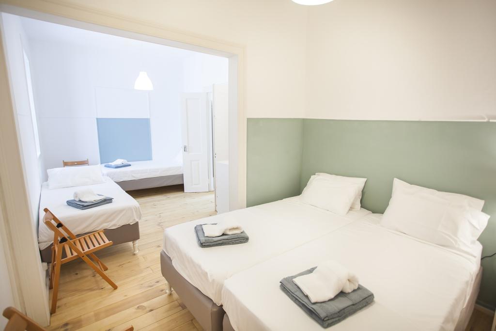Spacious Santos Ap W/ View * Lisbon